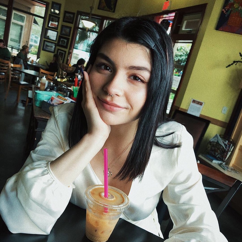 Meet your Posher, Natalie